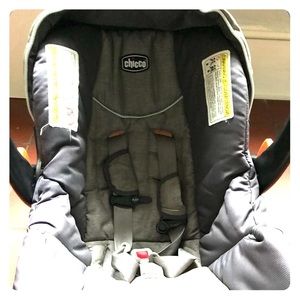 Chicco infant car seat with base